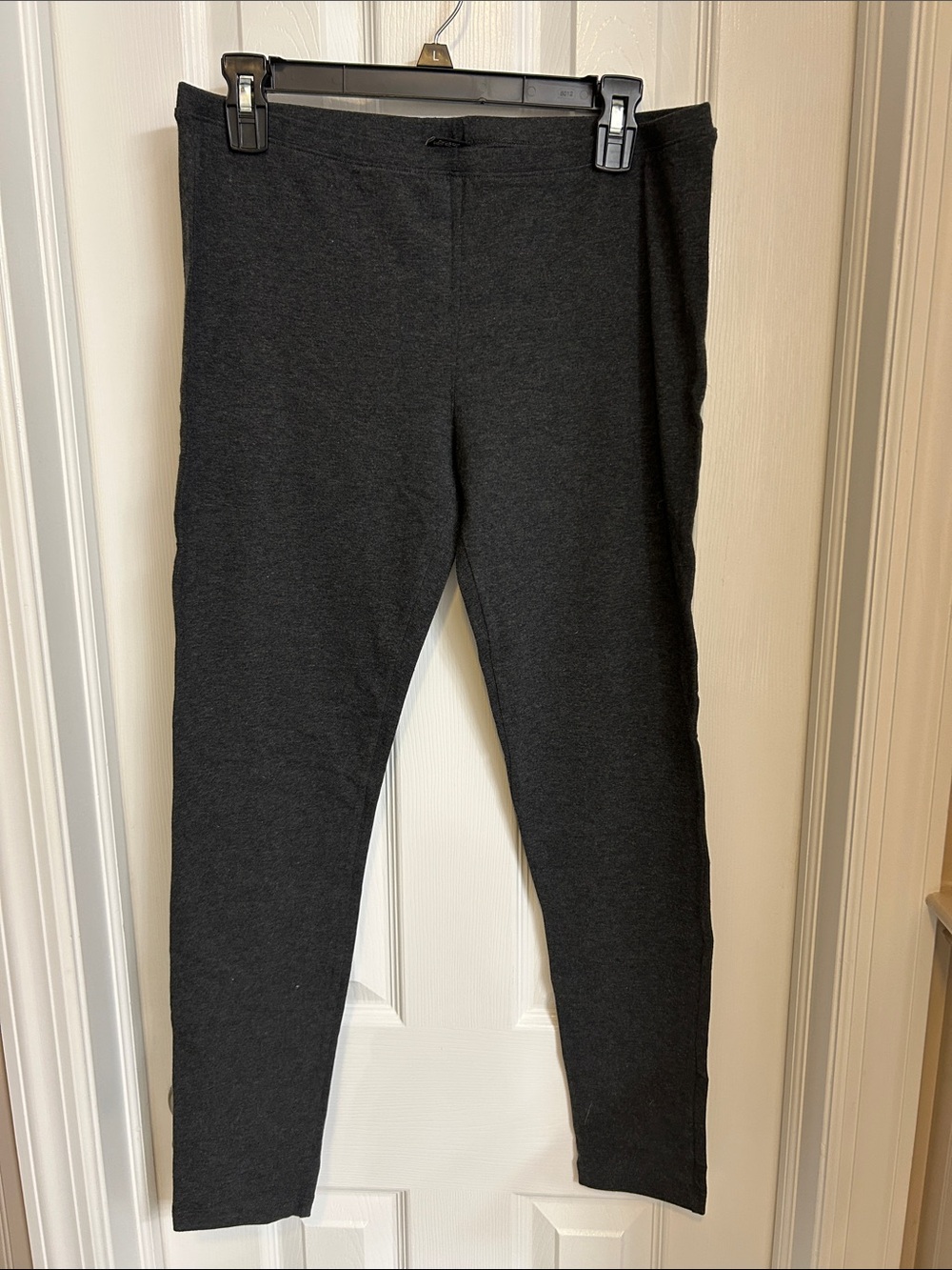 HUE leggings